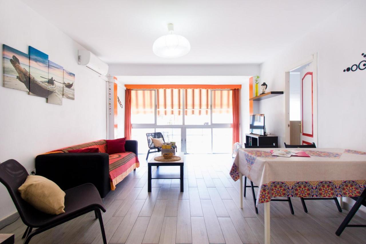 Bollywood Style Apartment Malaga Luaran gambar