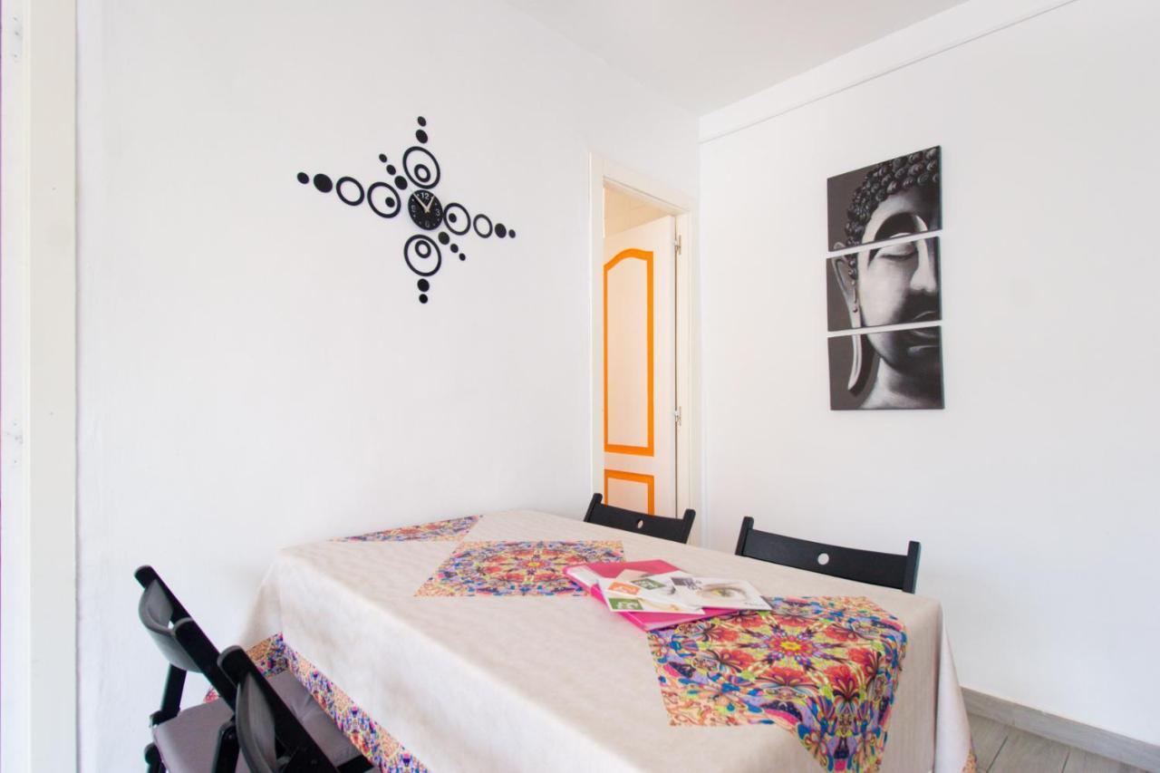 Bollywood Style Apartment Malaga Luaran gambar