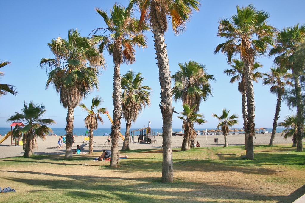 Bollywood Style Apartment Malaga Luaran gambar